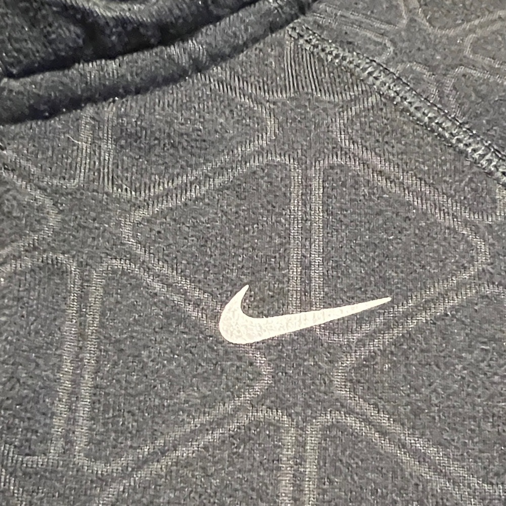 Nike Women’s Dri-FIT Reflective Element Geometric 1/2 Zip Run Pullover Black M - Picture 2 of 13